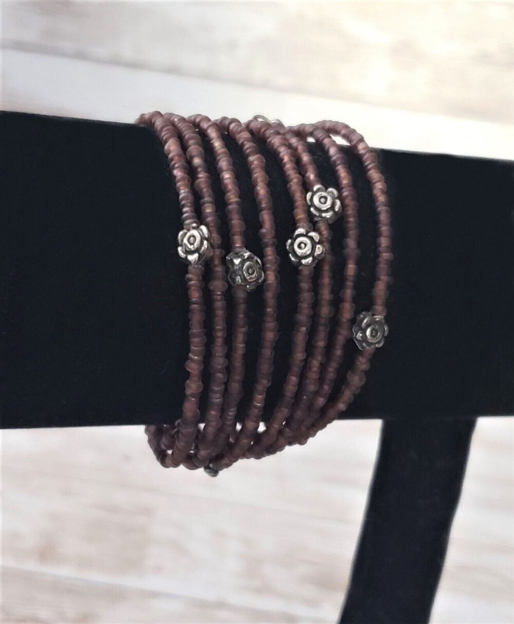 Vintage Wrap Bracelet with Flower Details Vintage Bracelet